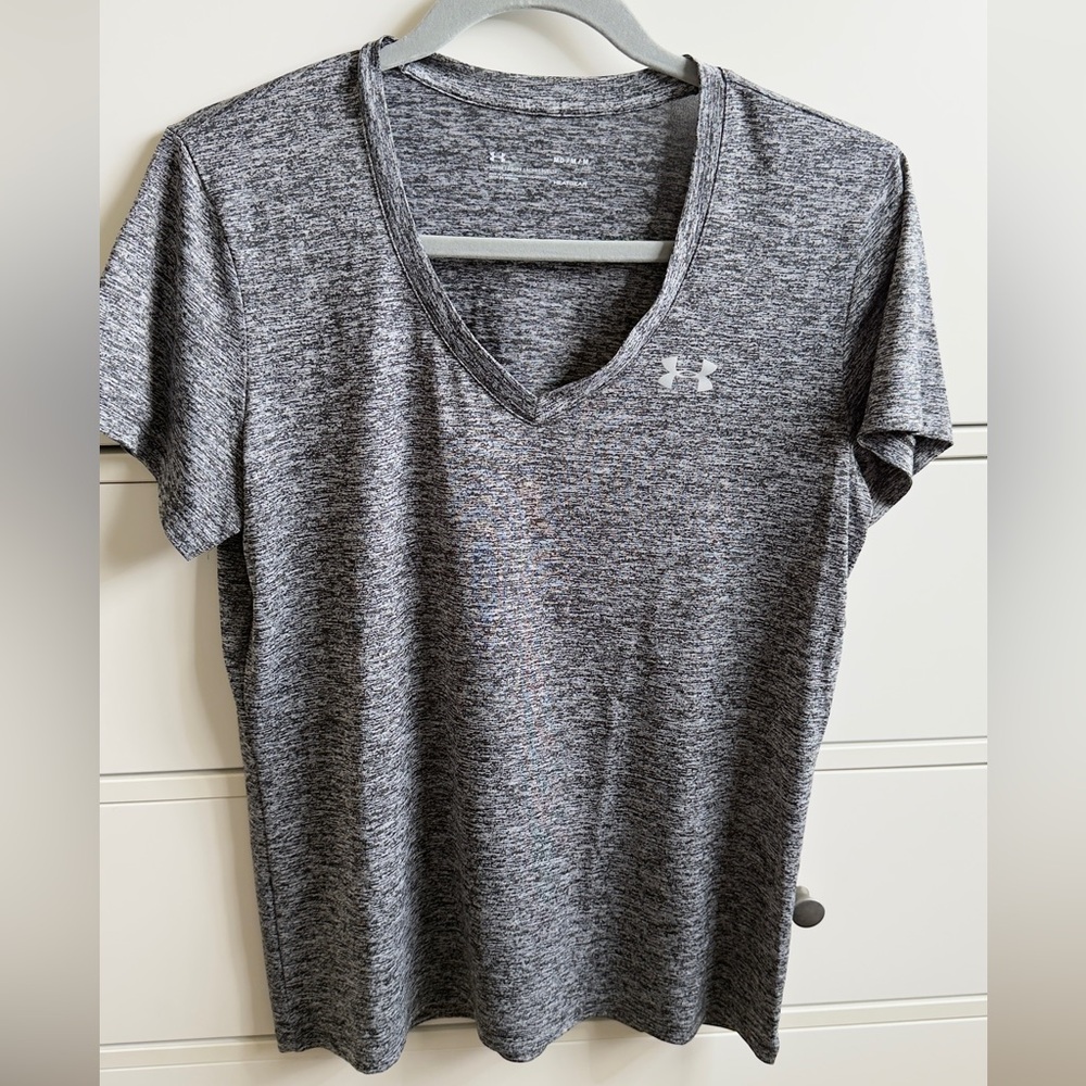 Under Armour Gray T-Shirt | Woman’s Size M